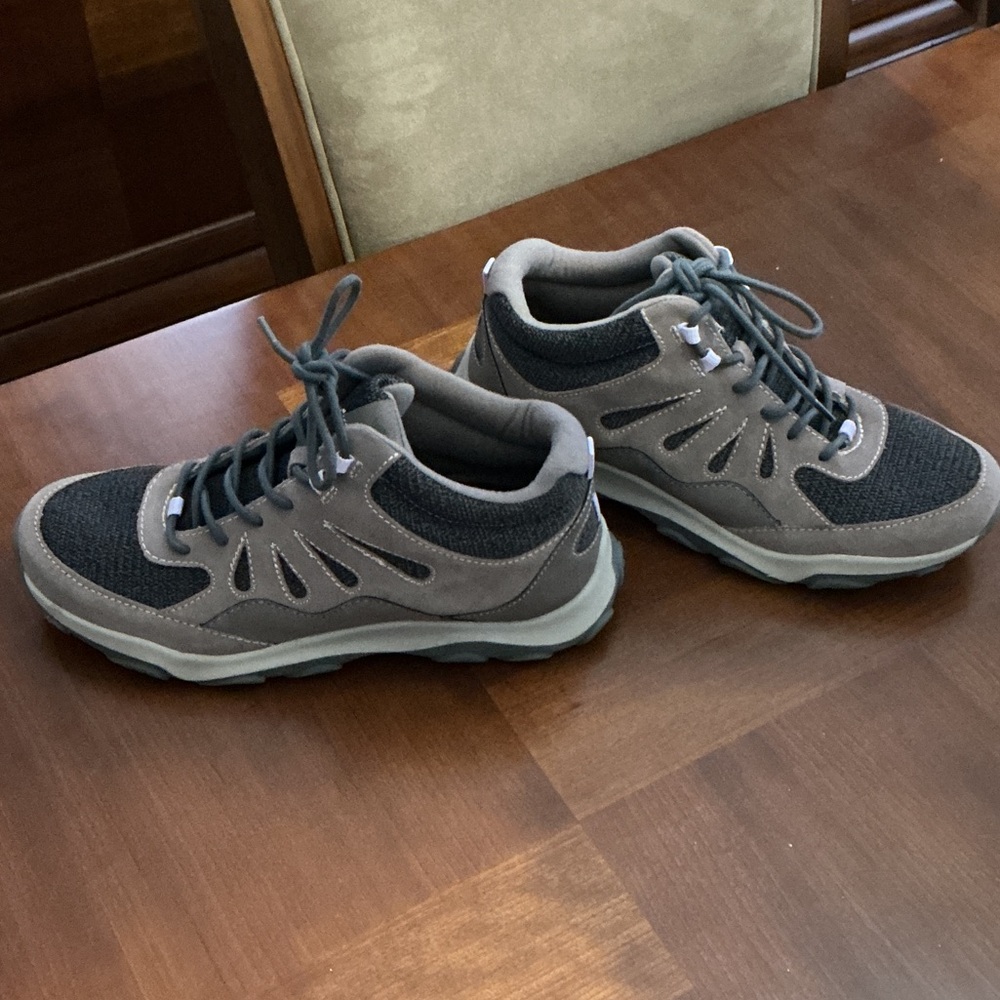 Earth Origins Women’s Tristan Hiking Gray Athletic Shoes/boot